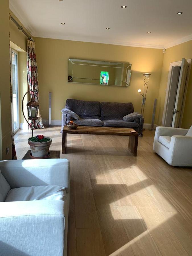 A Cozy House To Stay In Sunny 본머스 외부 사진
